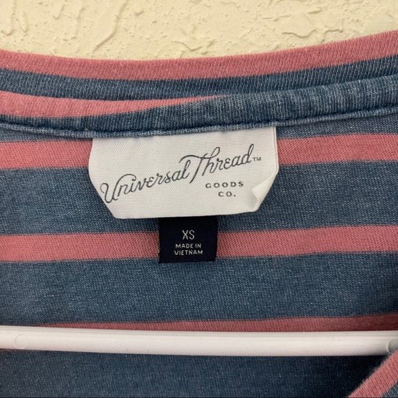 Short sleeve Universal Threads striped tee - Picture 2 of 3